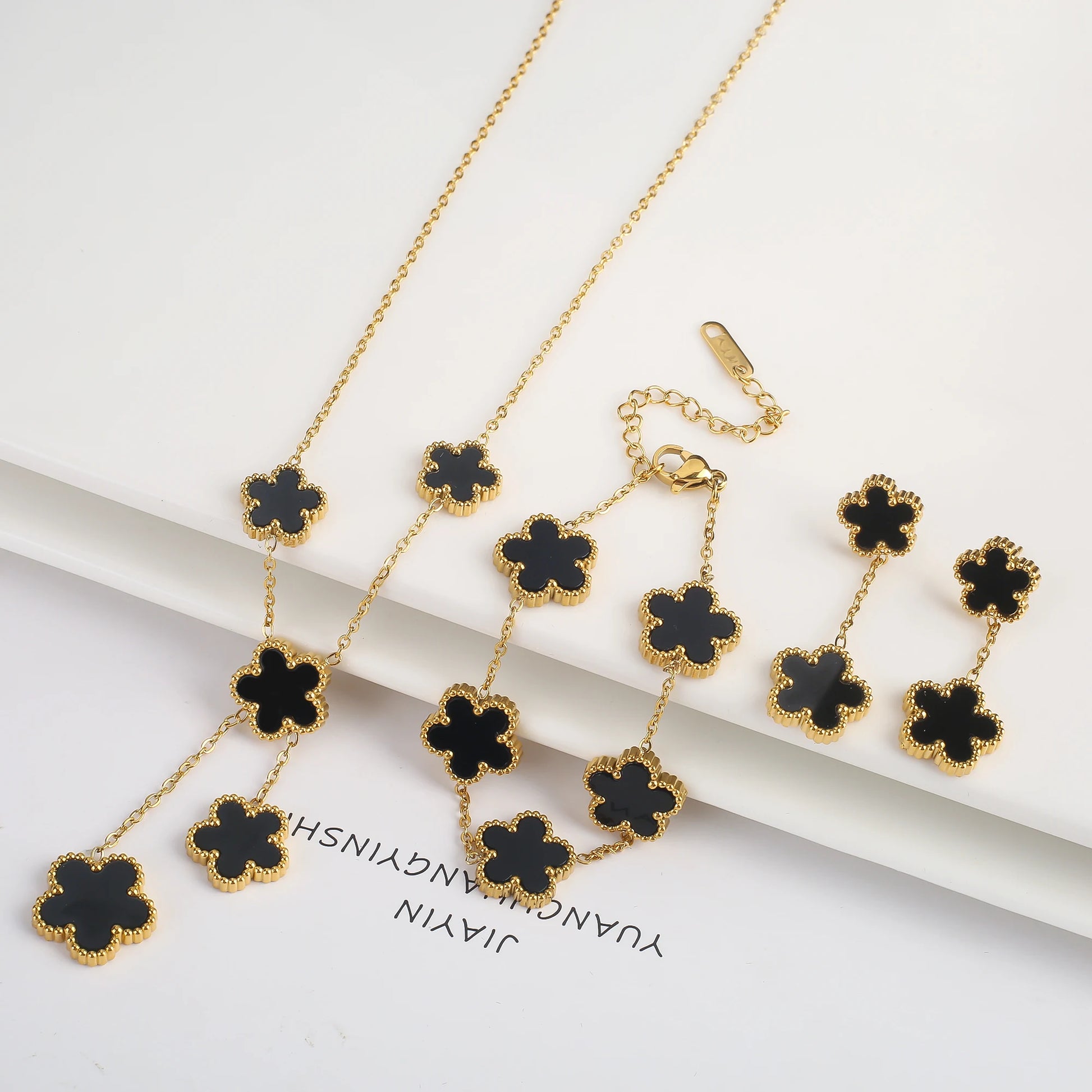 18K Gold-Plated Five-Leaf Flower Necklace Earrings Bracelet Jewelry Set for Woman Jewelry Clover