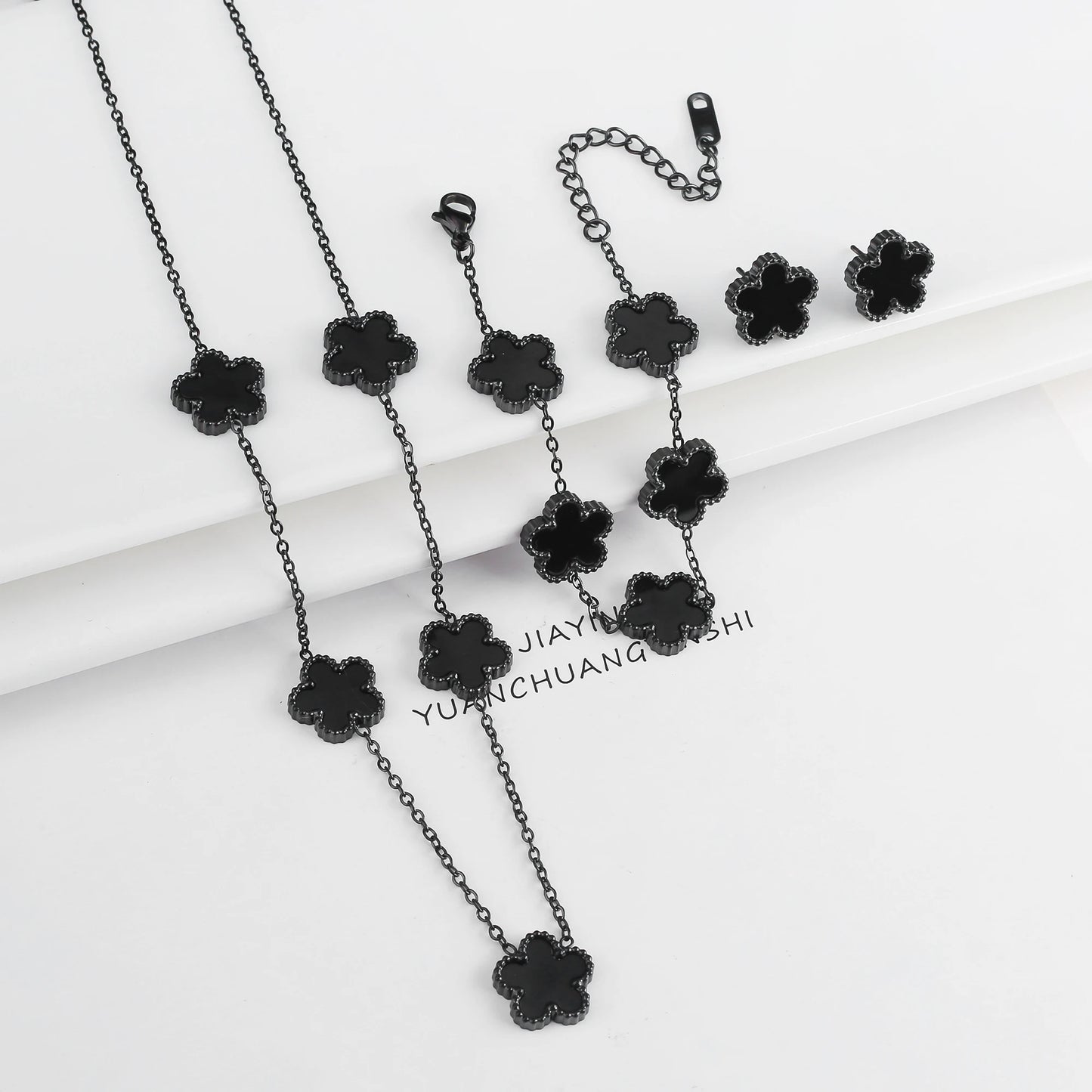 18K Gold-Plated Five-Leaf Flower Necklace Earrings Bracelet Jewelry Set for Woman Jewelry Clover
