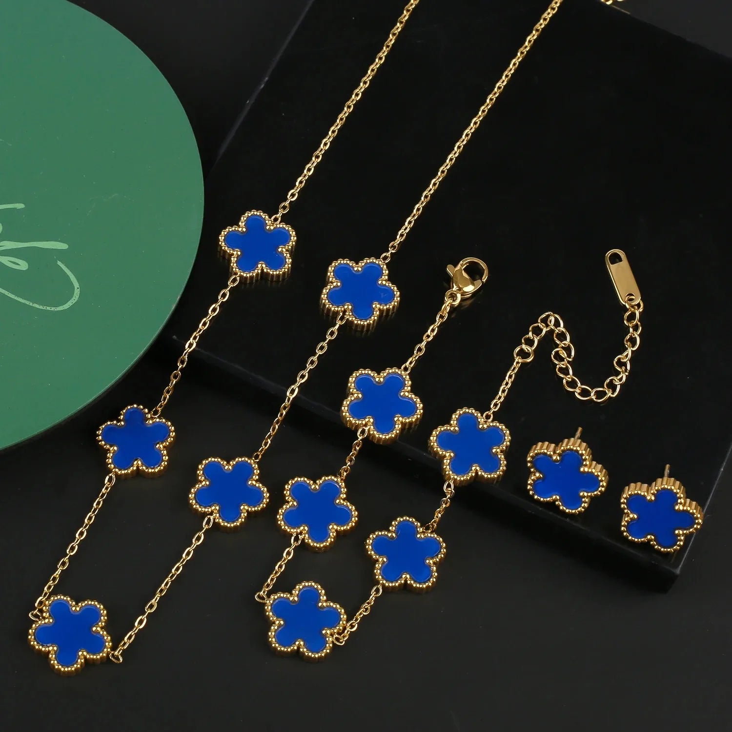18K Gold-Plated Five-Leaf Flower Necklace Earrings Bracelet Jewelry Set for Woman Jewelry Clover